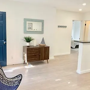 Cozy And Beachy! Apartment Long Beach